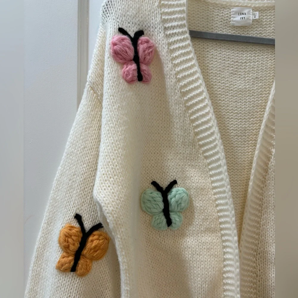 NWT - Luna Ivy - Knitted Butterfly Cardigan - Picture 2 of 7